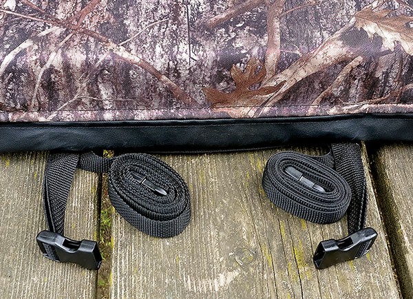 Trapper Belts detail